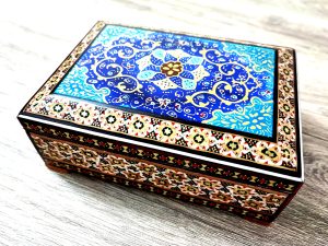 イランのお土産まとめ!伝統的なお菓子やおすすめ雑貨を紹介