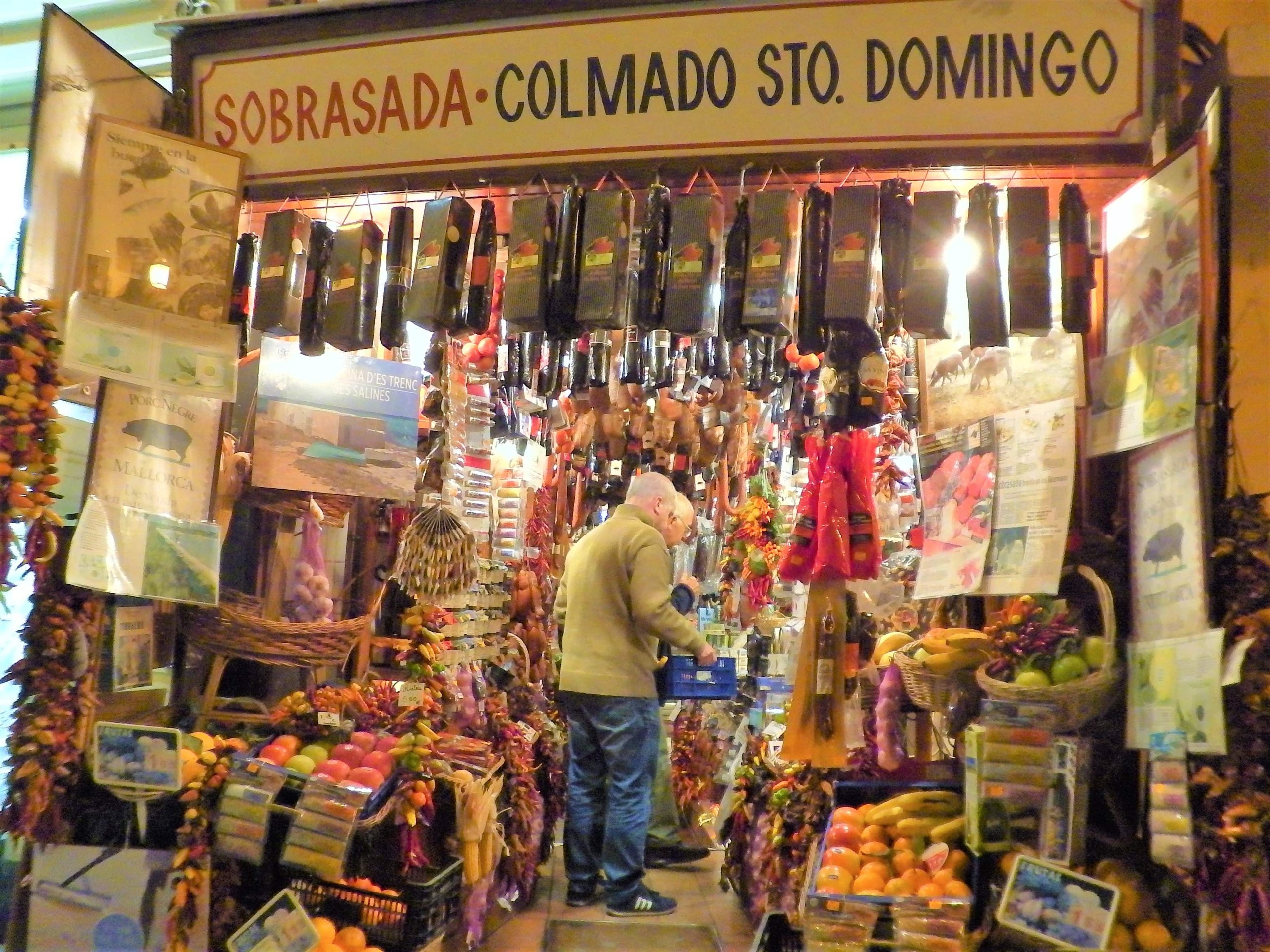 スペインでしか手に入らなお土産!本物の価値を求める旅人ガイド